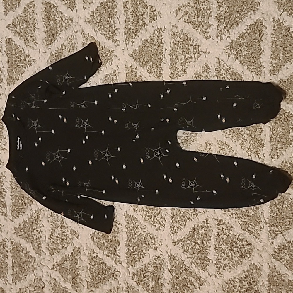 10 for $25 - baby GAP Infant 3-6m Black "Boo!" Spiderweb Footed Sleeper